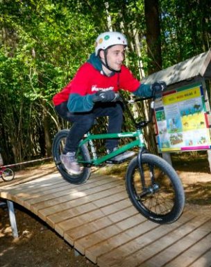 Velosipēdu taka (SLĒGTS)