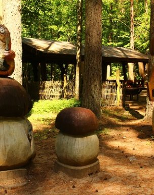 Picnic areas in the Fairytale Forest
