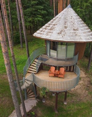 A stay in a glamping tree house