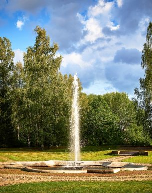 Дендрологічний парк у Скрівері